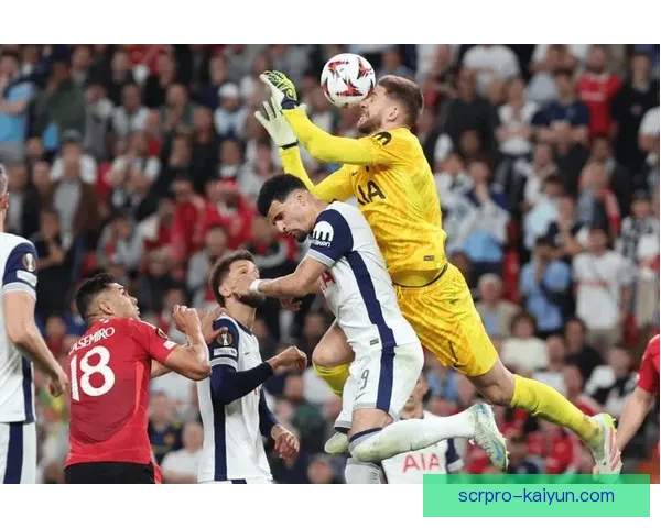 英超转会行情趋于活跃，新赛季球队调整状态备受关注